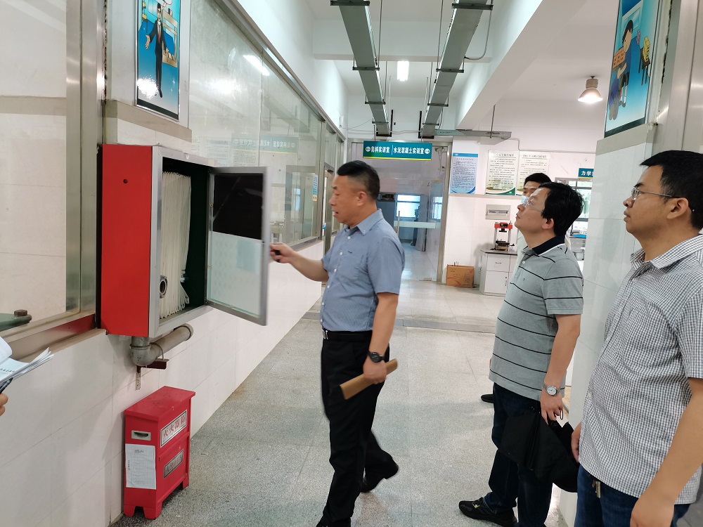 學校開展端午節(jié)前安全檢查，構(gòu)建和諧校園