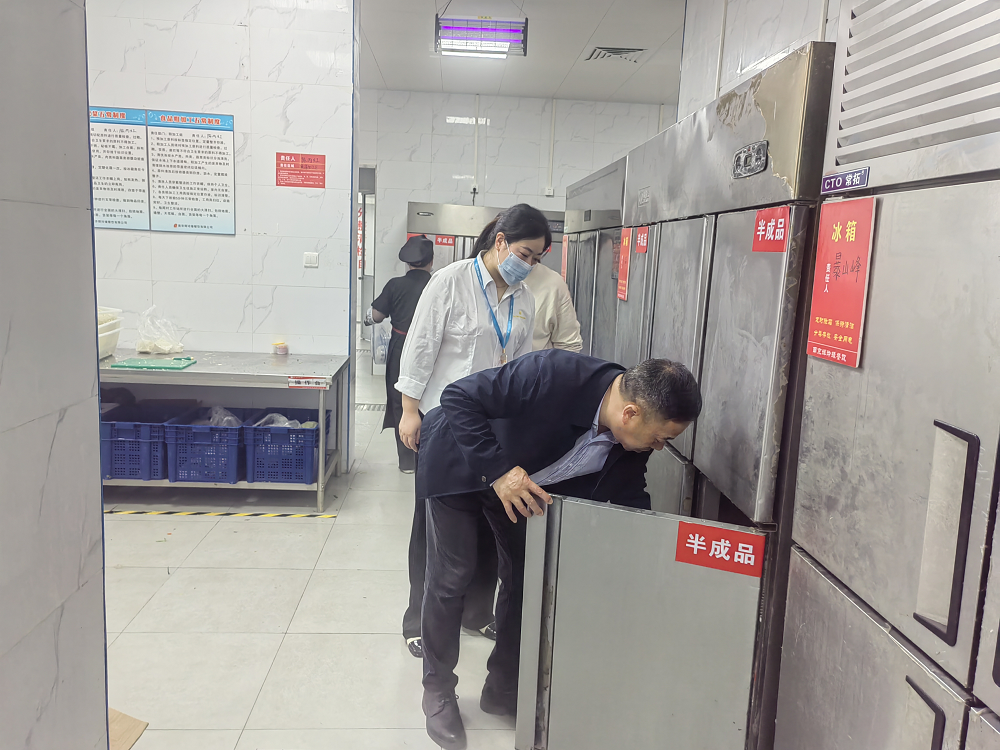 學校開展消防安全大檢查