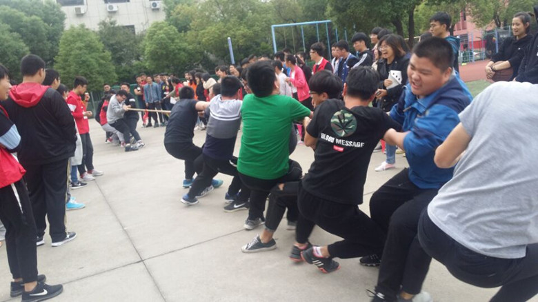 青春如火，逐夢揚威——船舶工程學院舉辦拔河比賽