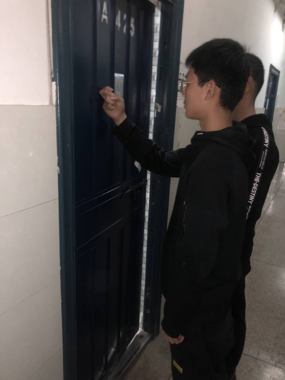 構(gòu)建衛(wèi)生安全寢室，傳承宿舍文化精神