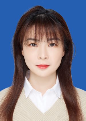 英語教師秦怡
