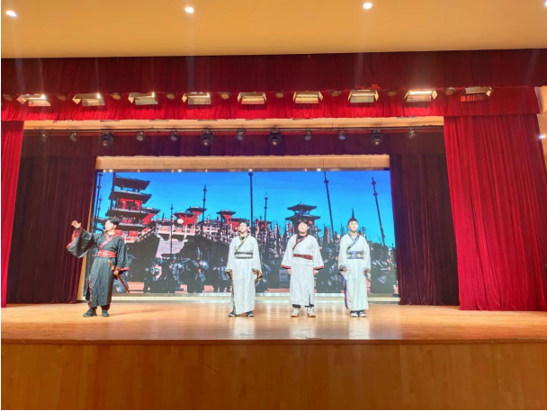 基礎(chǔ)教學(xué)部開展音舞劇詩(shī)詞朗誦會(huì)