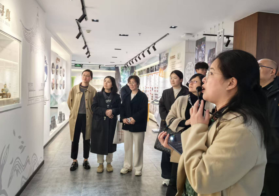 馬克思主義學(xué)院教師與共建單位開(kāi)展集體備課活動(dòng)