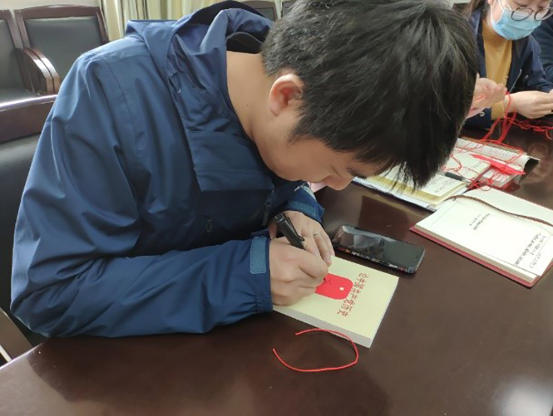 機電教研室黨支部集中學(xué)習(xí)黨史