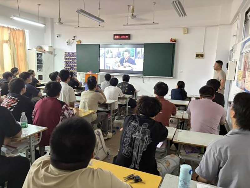 筑牢網絡安全防線 守護青春清朗空間