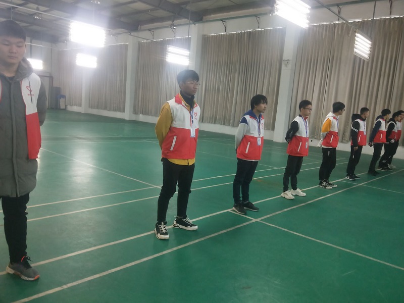 交通工程學(xué)院學(xué)生參加2019年校園招聘會志愿者服務(wù)活動