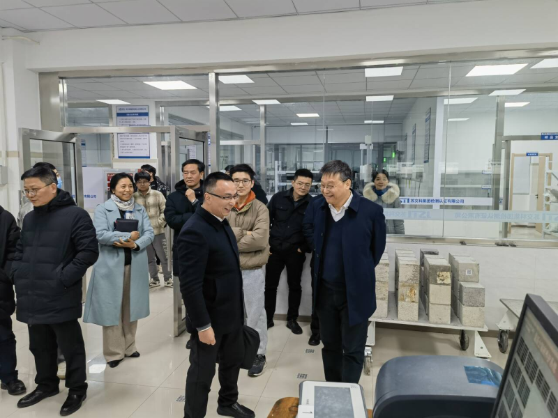 省交通運輸廳政治處范健處長一行蒞臨學(xué)校指導(dǎo)實訓(xùn)基地建設(shè)