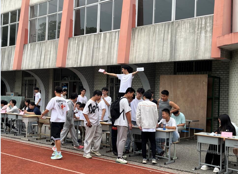 機(jī)械工程學(xué)院順利完成學(xué)生會(huì)、社團(tuán)招新工作