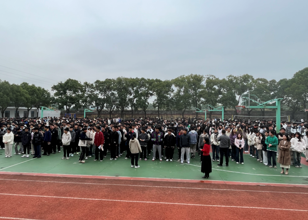 全民消防 生命至上∣機(jī)械工程學(xué)院組織開展學(xué)生宿舍樓應(yīng)急避險(xiǎn)疏散演練活動(dòng)