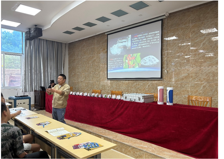 禁毒教育進(jìn)校園，共筑青春防毒墻
