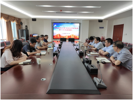 江蘇汽車技師學院培訓(xùn)中心一行來我校調(diào)研交流