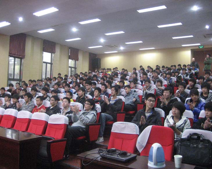 汽車工程系汽車新技術(shù)應用專題講座