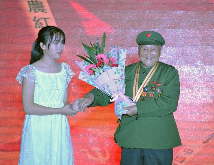 1490248014542008316.jpg 20151111151323284003.jpg