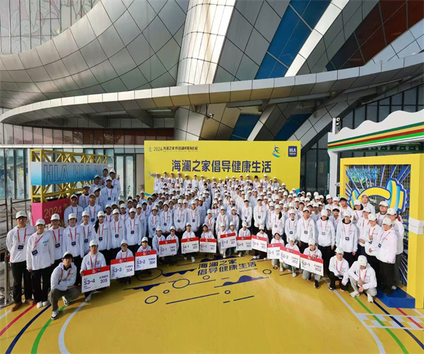 秋風(fēng)暢跑，服務(wù)相伴-學(xué)校志愿者助力2024環(huán)蠡湖半程馬拉松