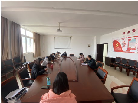 物流管理學(xué)院黨總支召開(kāi)黨員大會(huì)
