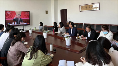 物流管理學(xué)院黨總支召開中心組理論學(xué)習(xí)擴(kuò)大會