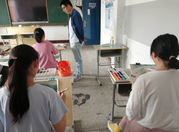 信息管理學(xué)院舉辦繪畫設(shè)計(jì)技能競(jìng)賽